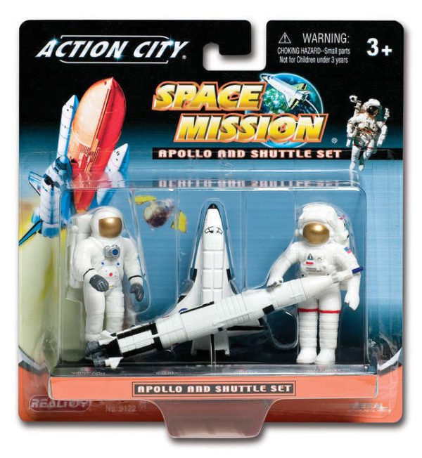 Space Shuttle & Astronaut Gift Pack Online now