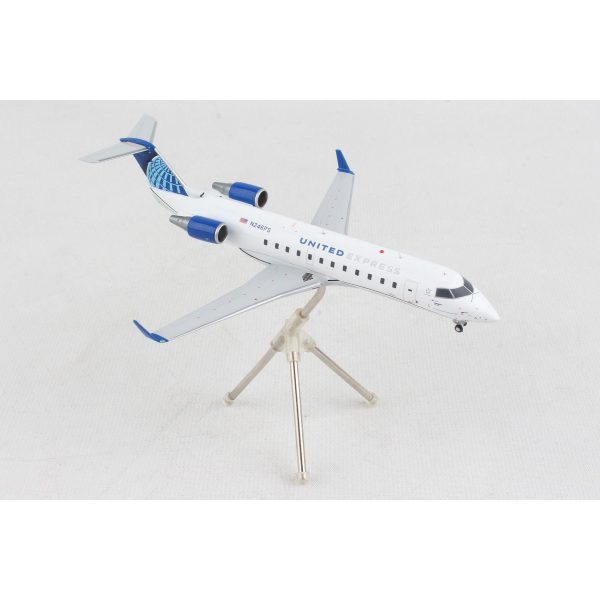 1 200 United Express CRJ200LR N246PS Cheap